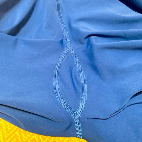 Lululemon Base Pace 25” running tights in symphony blue. Like new! Size 20. - Picture 7 of 9